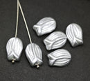 16x11mm Large tulip flower Czech glass beads 6Pc