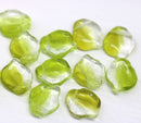 12x14mm Large green leaf beads, glass chunky wavy beads, 12Pc