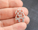 2Pc Silver kissing Couple charms