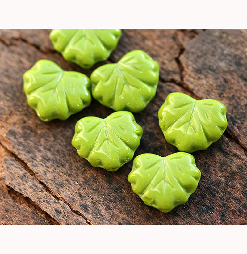 11x13mm Light green maple leaves, Czech glass leaf beads - 10Pc