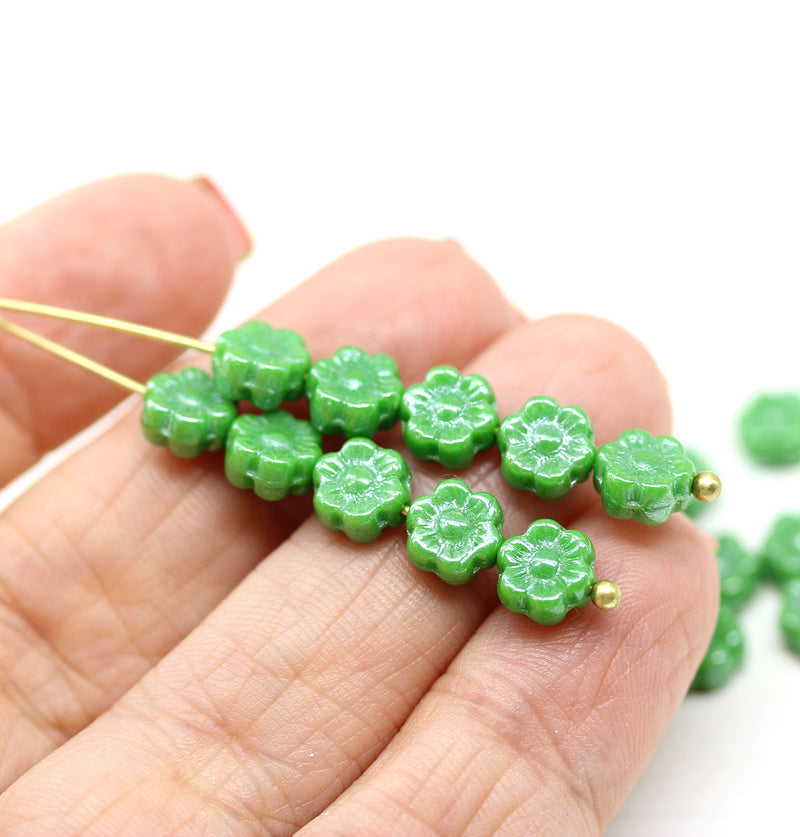 6mm Green daisy flower czech glass beads, 30pc