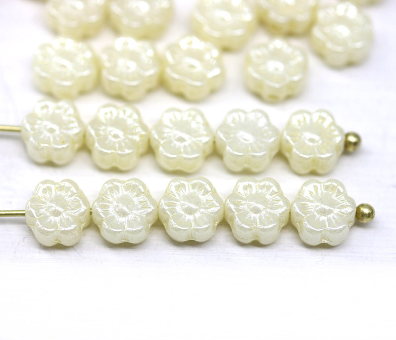 6mm Ivory cream daisy flower czech glass beads, 30pc