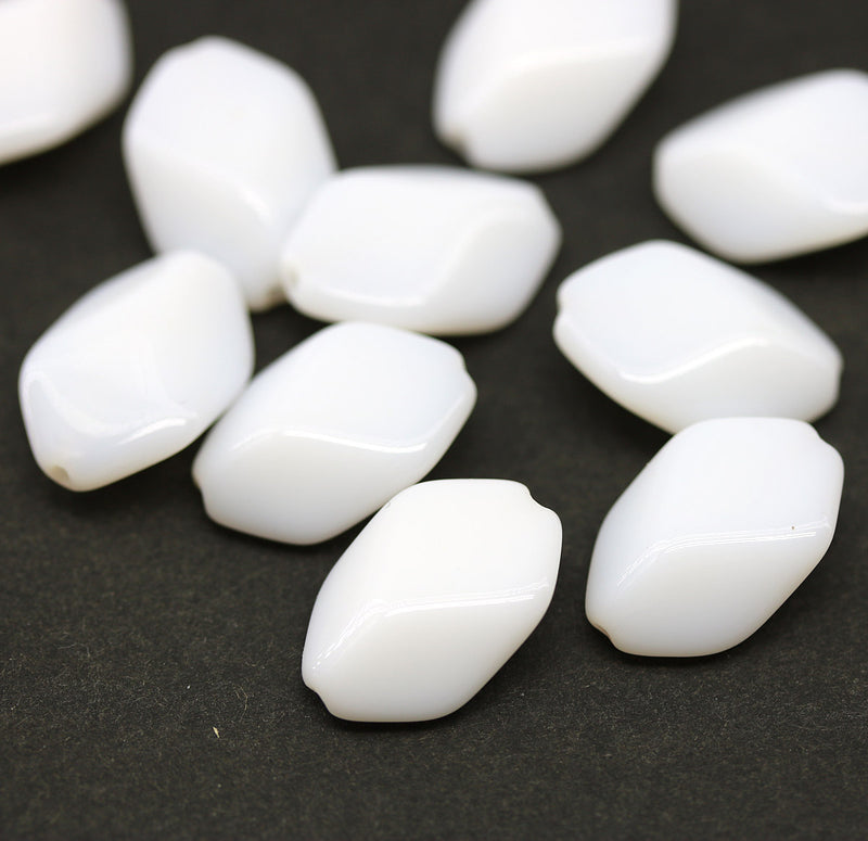 14x10mm White large geometry hexagon Czech glass beads, 10pc
