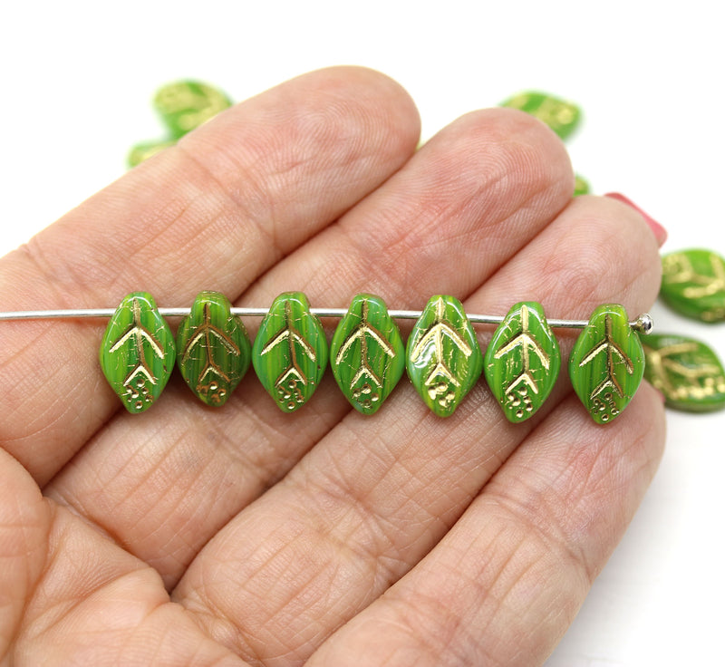 12x7mm Green Czech glass leaf beads golden inlays - 30pc