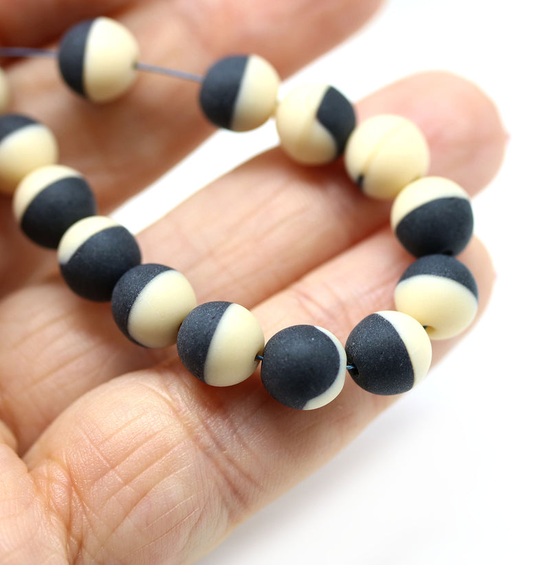 8mm Black beige round czech glass druk beads, matte finish, 20Pc