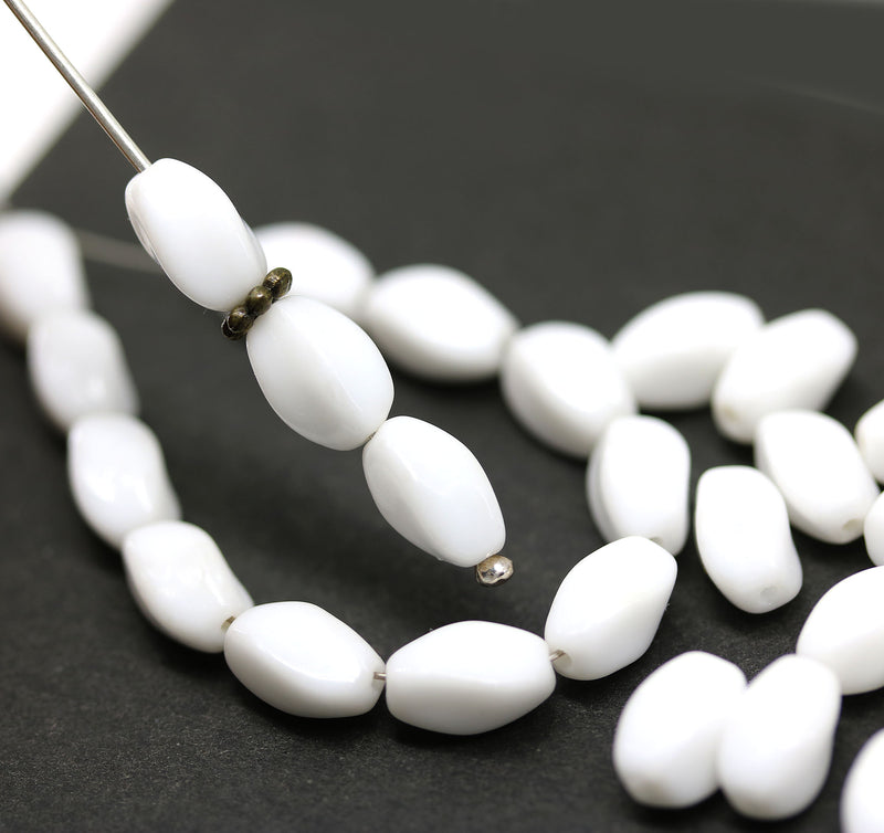 9x6mm White oval twisted oval glass beads, 30pc