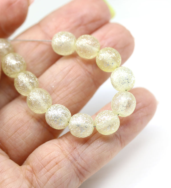 8mm Pale yellow silver wash round czech glass druk beads, 15Pc