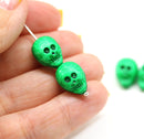 14mm Green skull beads Czech glass beads, 4Pc