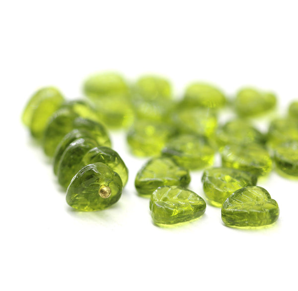 9mm Heart shaped triangle Green leaf glass beads - 30pc