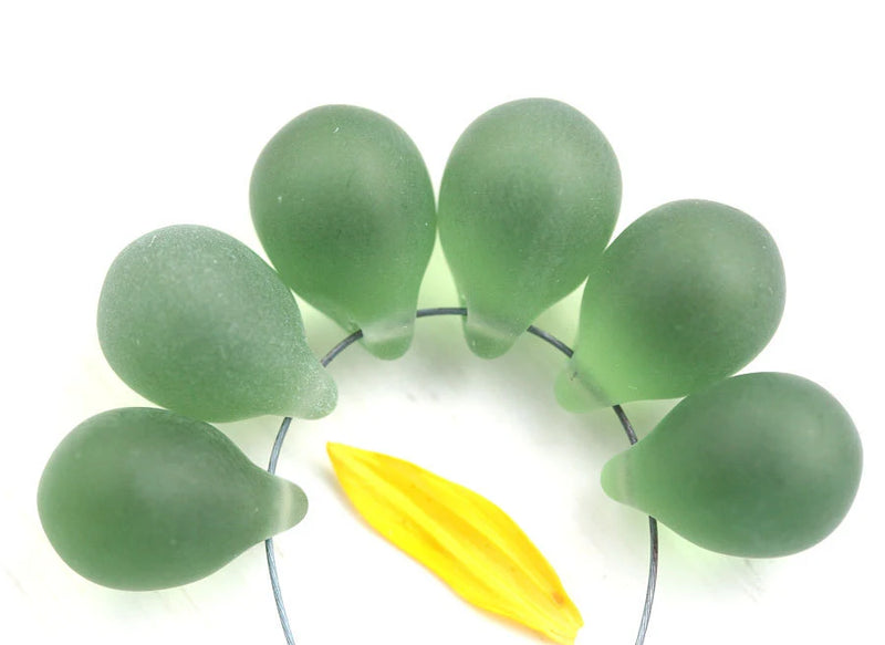 10x14mm Matte green czech glass teardrop beads large briolette drop 6pc