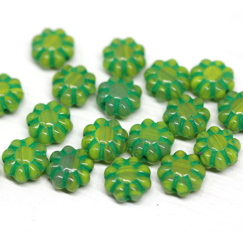 9mm Yellow green Czech glass daisy flower beads 20pc
