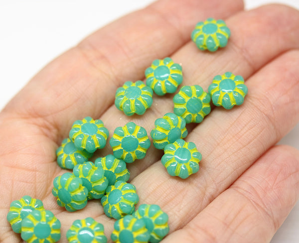 9mm Yellow green Czech glass daisy flower beads 20pc