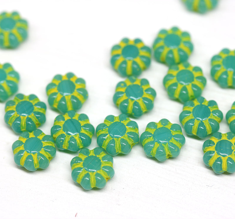 9mm Yellow green Czech glass daisy flower beads 20pc