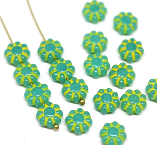 9mm Yellow green Czech glass daisy flower beads 20pc