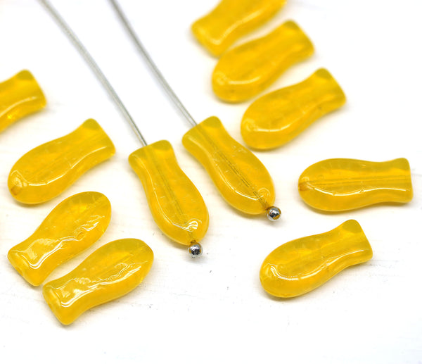 Opal yellow czech glass fish beads 14x7mm, 20pc