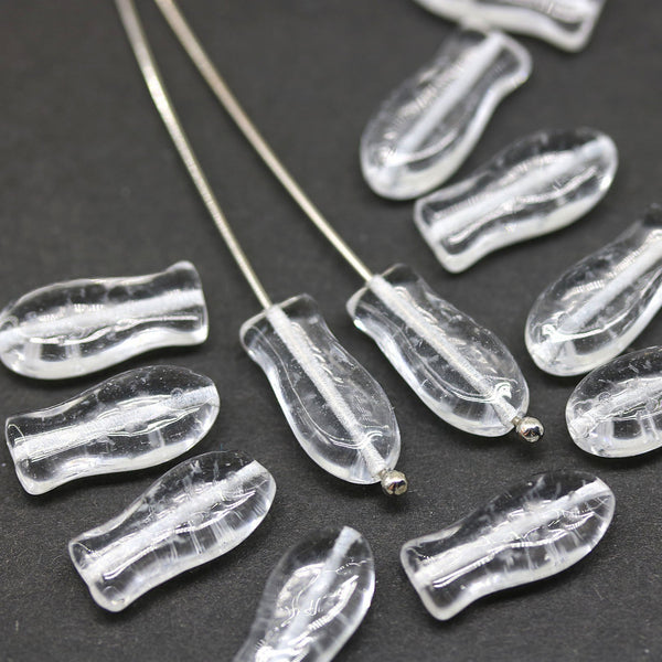 Crystal clear small fish beads 14x7mm, 20pc