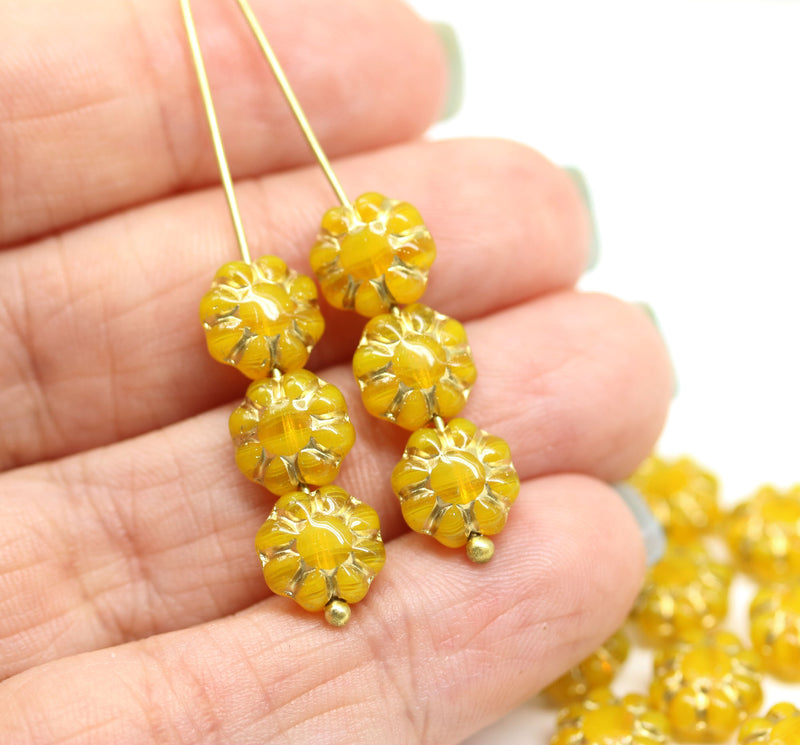 9mm Opal yellow Czech glass daisy flower beads, gold wash, 20pc