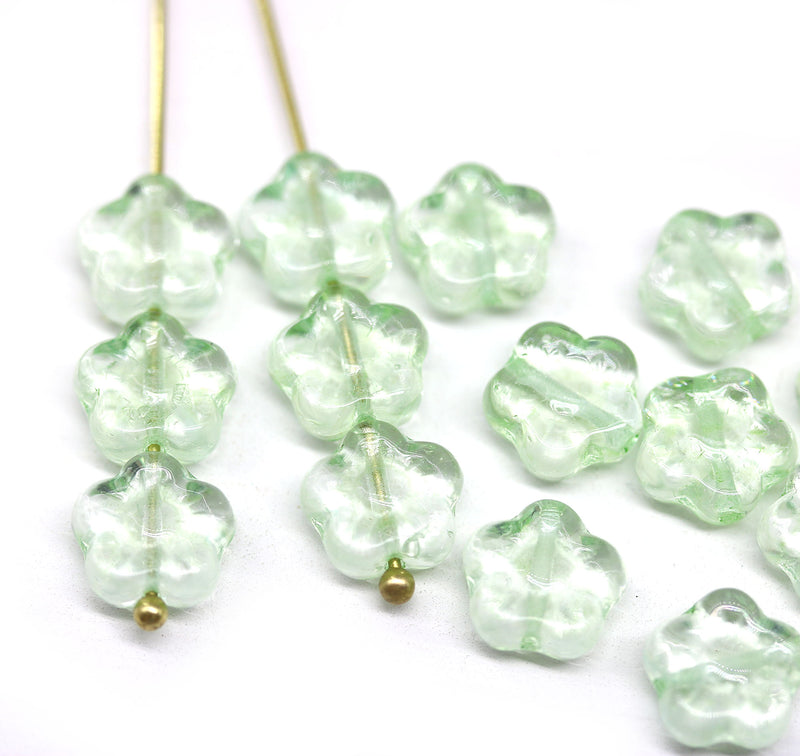 8mm Light green flower beads, czech glass, 20pc