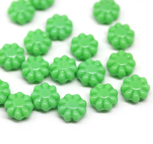 9mm Light opaque green Czech glass daisy flower beads 20pc