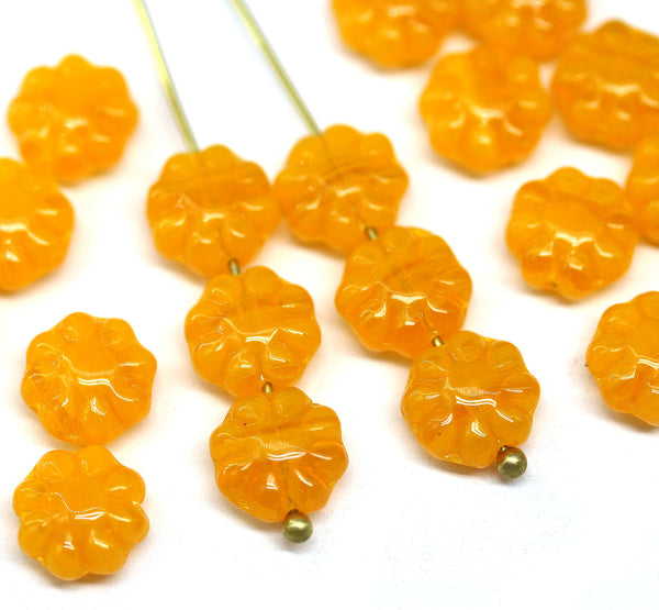 9mm Opal yellow Czech glass daisy flower beads, 20pc
