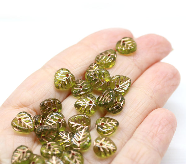 9mm Heart shaped triangle Green leaf glass beads copper inlays - 30pc