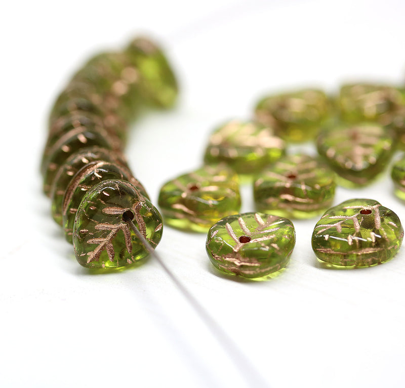 9mm Heart shaped triangle Green leaf glass beads copper inlays - 30pc