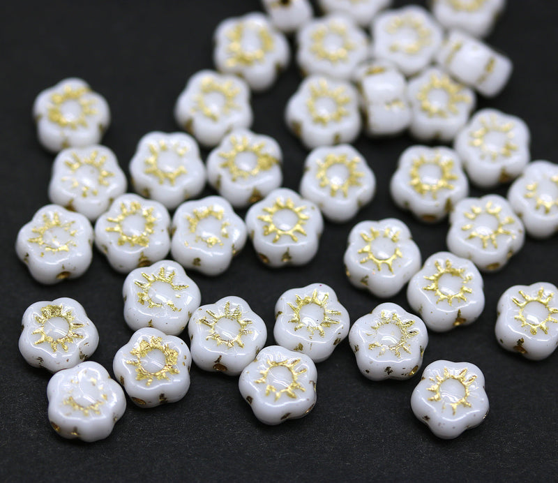 6mm White daisy flower czech glass beads, golden inlays, 40pc