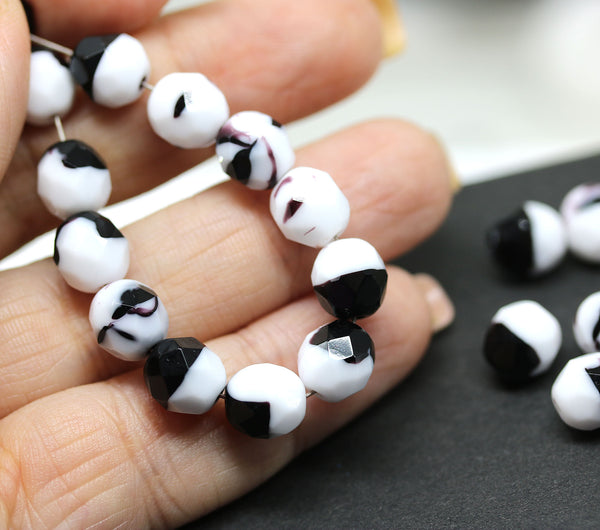8mm Black and white czech glass fire polished round beads - 10pc