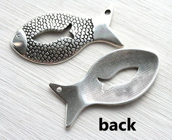 40mm Antique silver fish Pendant