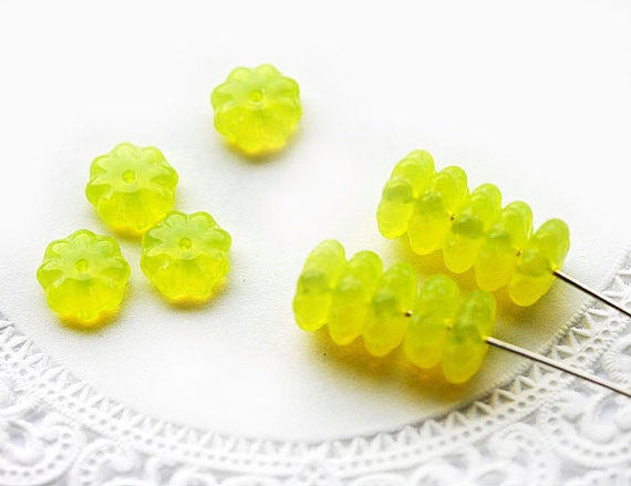 9mm Lemon Yellow Flower czech glass rondelle beads, Opal Yellow floral beads - 20pc