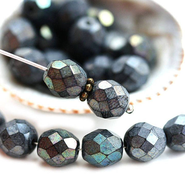 8mm Matte Gunmetal Grey Czech round beads, fire polished, faceted - 15Pc