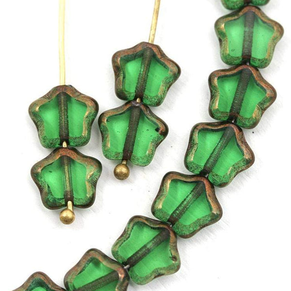 8mm Green czech glass star beads Old Gold luster Fire polished - 20Pc