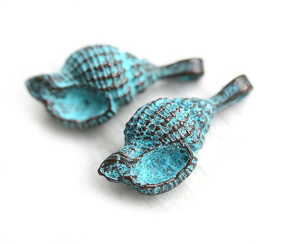 2pc Green patina large Shell charms 27mm