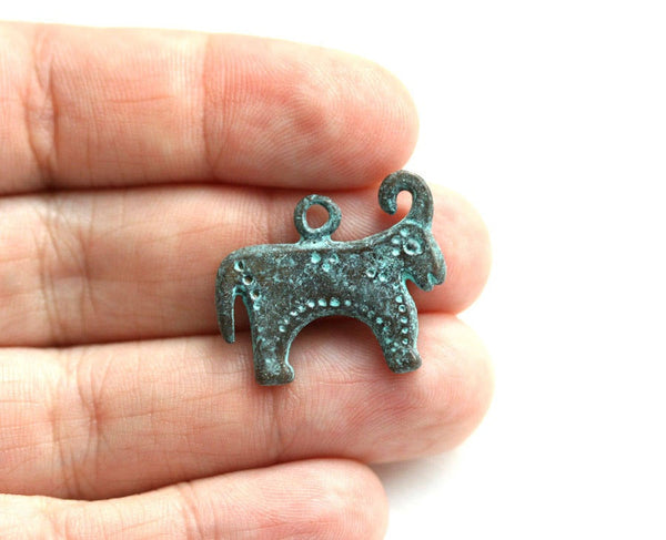 Primitive Bull Green Patina Pendant Ancient style