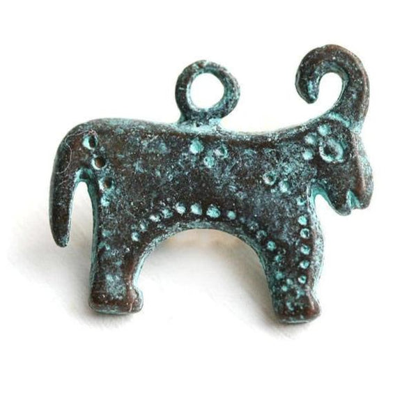 Primitive Bull Green Patina Pendant Ancient style