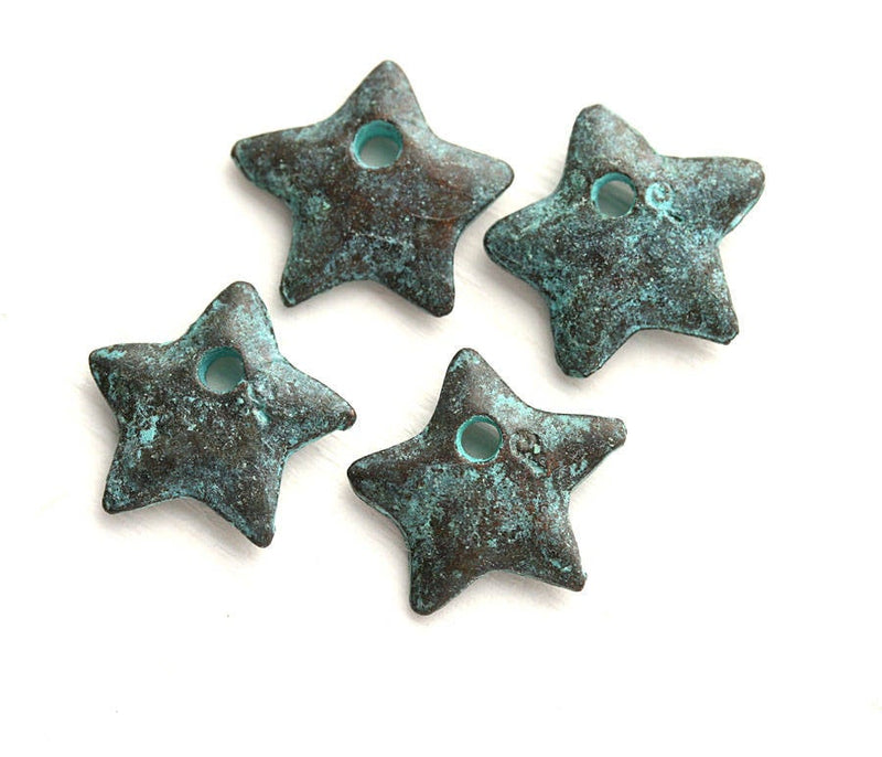 4pc Primitive Copper Star charms Green patina 13mm