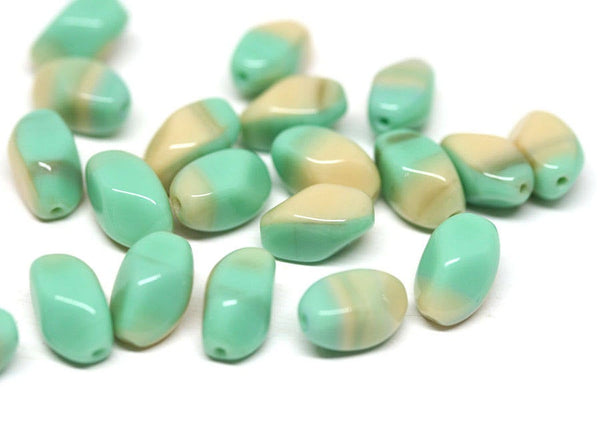 11x7mm Turquoise Green beige oval czech glass barrel Druk oval twist beads - 20Pc