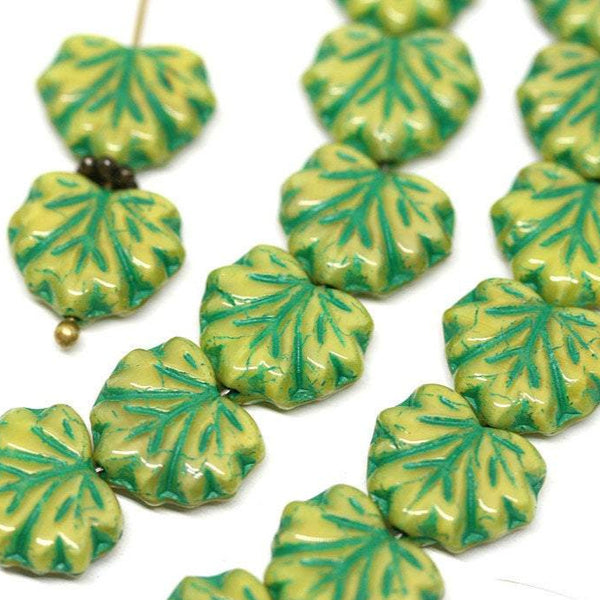 11x13mm Yellow green glass leaf beads Maple leaves Green inlays czech beads - 10pc