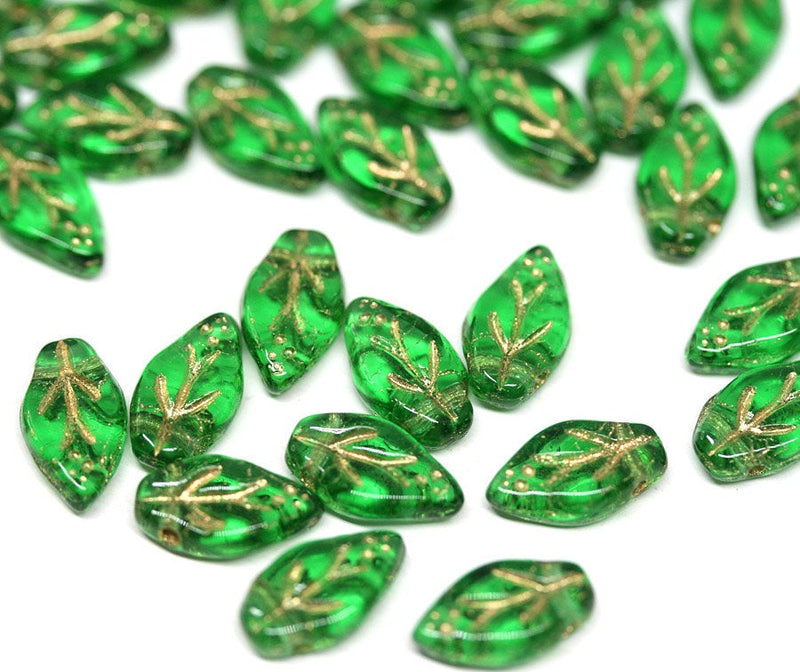 10x6mm Green small leaf Glass beads, gold inlays - 40Pc