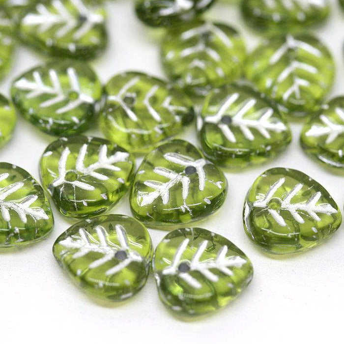 9mm Green leaf beads Silver inlays Heart shaped czech glass - 30Pc