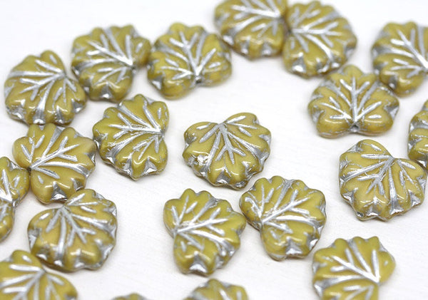 11x13mm Light Yellow glass leaf beads Silver inlays Maple leaves - 10pc