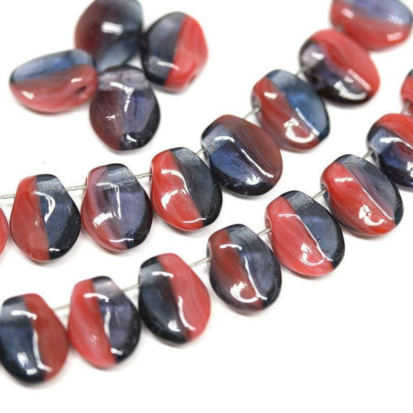 30Pc Red Purple petal drop beads, Coral red Violet Czech glass flower - 6x8mm