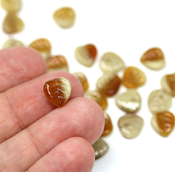9mm Brown beige leaf beads, Heart shaped triangle leaf, Czech glass - 50pc