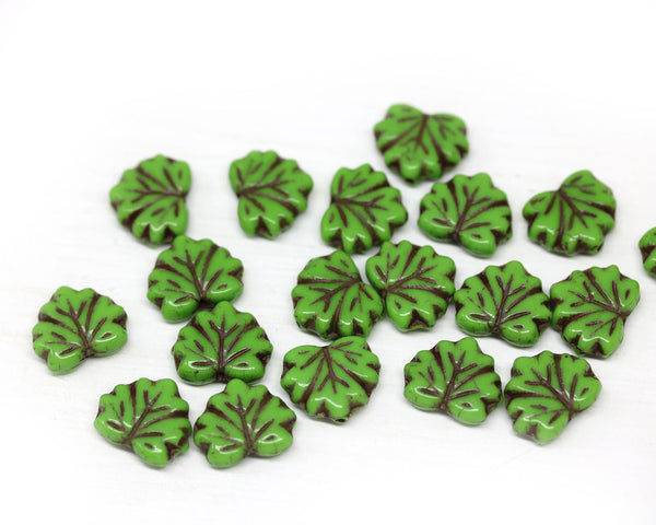 11x13mm Green maple leaf beads, Brown inlays, Czech glass leaves pressed beads 20pc