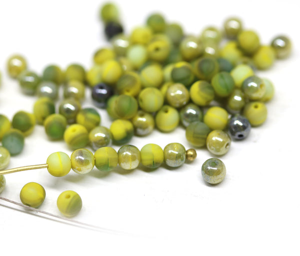 4mm Green mixed color round druk beads, Czech glass - approx.100pc