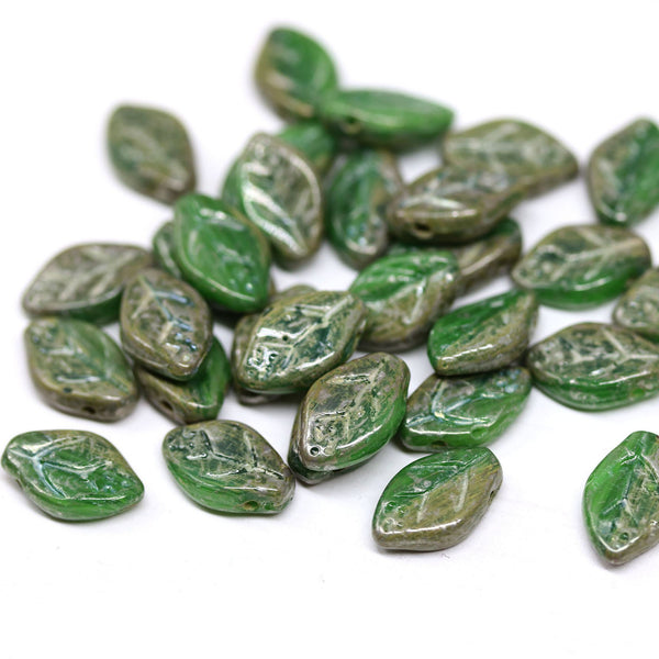12x7mm Picasso green leaf beads, Czech glass pressed leaves - 50pc