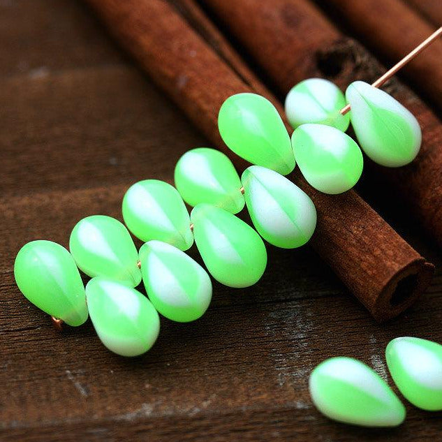 20Pc Green White drops, Czech glass beads, Melon green Teardrops - 6x9mm