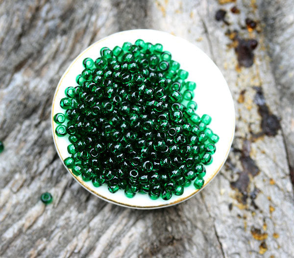 8/0 Toho seed beads, Transparent Green Emerald green, N 939 - 10g