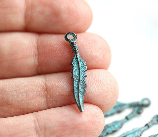 6pc feather charm, 28mm green patina Copper Ethnic style