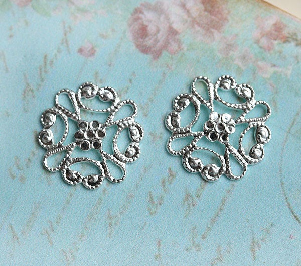 2pc Silver plated Filigree Round ornament 14mm connector